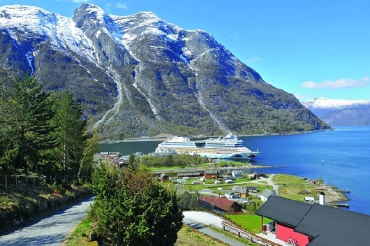 AIDAluna Nordland Norwegen Eidfjord
