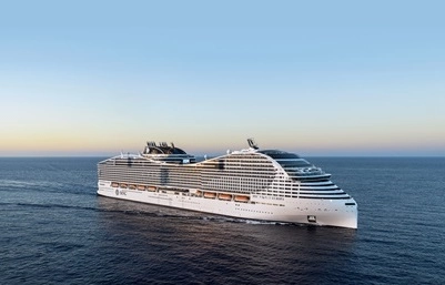 MSC World Europa Schiff auf See Steuerbord Ansicht