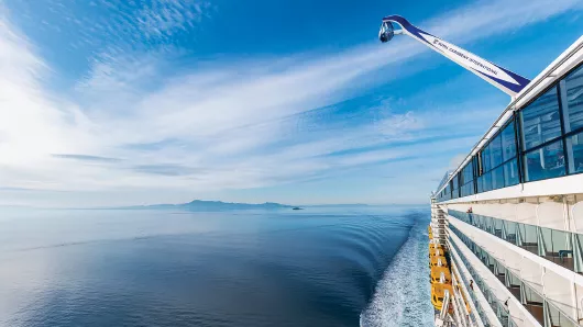 rci-ovation-of-the-seas-seitenansicht Ovation of the Seas