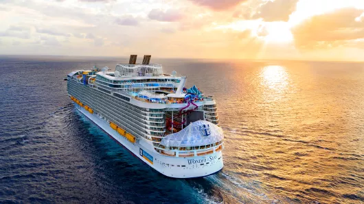 rci-wonder-of-the-seas-heckansicht Wonder of the Seas