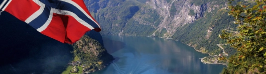 Norwegen Blick in den Geiranger Fjord