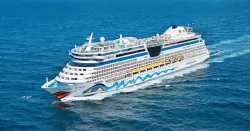 AIDAbella Seitenansicht auf See