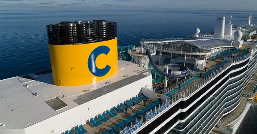 Costa Toscana Deck mit Schornstein