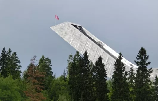 Holmenkollen Sprungschanze in Oslo Norwegen