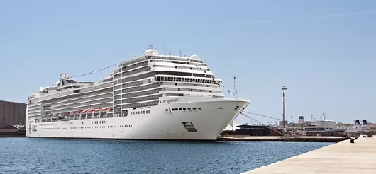 MSC Magnifica Schiff im Hafen