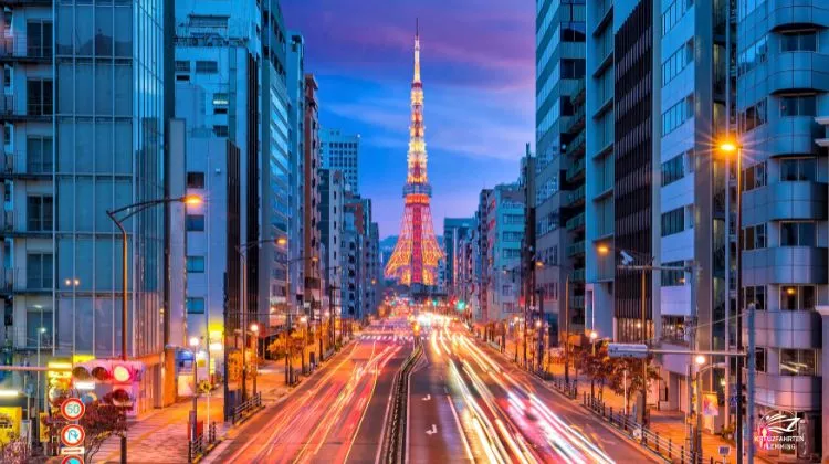 Japan Tokyo city street view with Tokyo Tower Japan Tokyo city street view with Tokyo Tower