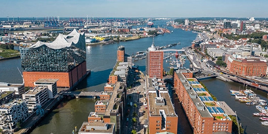Hamburg Hafencity mit Elbharmonie