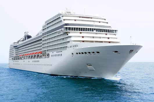 kreuzfahrten-flemming-msc-cruises-msc-musica MSC Musica Schiff auf See